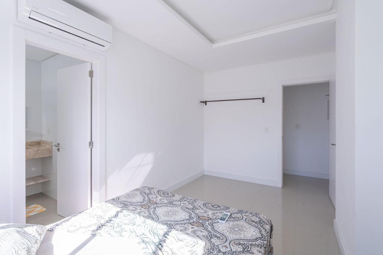 Apto A 260M Da Meia Praia Em Condominio De Luxo Sc Itapema Luaran gambar